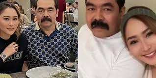 Keseruan Momen Lebaran Inul Daratista, Mas Adam Bagi THR Berlimpah