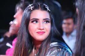 Yeh chehra lag raha hai familiar Hint Tara From Satara ki asli Tara! Guess  karo naam!❤❤❤ . . . . . Sharing with joy: the updated ITA Fraternity  Anthem. WATCH NOW..! https://youtu.be/lxCsGJ1ZDCU #