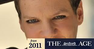 A wobbly road to comic success