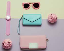 Sebenarnya nak bagi hadiah dekat teman wanita korang tak susah pun. 7 Rekomendasi Model Dompet Unik Untuk Hadiah Ulang Tahun Sahabat Bukareview