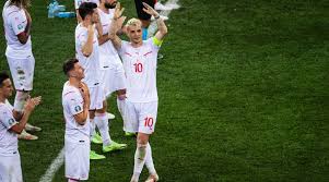 Nu am nevoie să merg la tribuna oficială. Suj6swgqveadzm