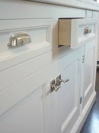 Pin By Hamptons Style On Decor Ideas Declutter Kitchen Home Decor Kitchen Kitchen Handles
