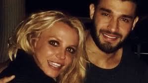 He even posted a photo of himself. Strange Things About Britney Spears And Sam Asghari S Relationship