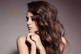 La definizione e la soluzione di: Come Proteggere I Capelli Dall Umidita 6 Passi