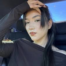 Viridiana Oliva's Instagram, Twitter & Facebook