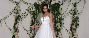 Kann man ein hochzeitskleid eigentlich auch günstig online kaufen? Brautkleider Abendkleider Verleih Fur Nurnberg Und Erlangen Umgebung