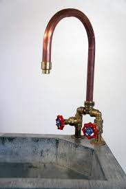 Concrete Sink With Copper Tap Facebook Salle De Bain Industrielle Evier En Beton Style Industriel