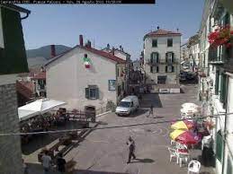 Arti, mestieri e tradizioni presenti e del passato. Capracotta Piazza Falconi Webcam Galore