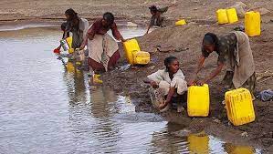 Un sixieme de la population n'a pas accés a l'eau potable. Quatre Enfants Sur Dix N Ont Pas Acces A L Eau Potable Dans Le Monde Ladepeche Fr