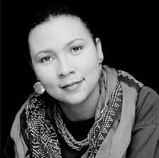 Author, feminist, critic, activist and scholar bell hooks was born  #OnThisDay in 1952. Born Gloria Jean Watkins to working-class parents in  1952, hooks grew up in the segregated city of Hopkinsville, Kentucky.