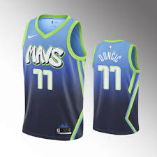 Bekijk onze mavs jersey selectie voor de allerbeste unieke of custom handgemaakte items uit onze sports & fitness shops. Dallas Mavericks Luka Doncic Blue Jersey City Jersey