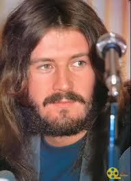 Led Zeppelin tribute band performs epic drum solo