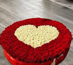 Flowers Delivery Dubai Giftbag Ae Online Gift Delivery In Dubai In 2020 Online Flower Delivery Flower Delivery Send Flowers