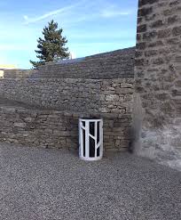 Corbeille Vigipirate En Beton Fibre Portes Les Valence Asturias Beton Fibre Materiaux Beton Corbeille