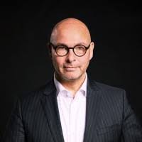 Robert Aulenbach's Instagram, Twitter & Facebook