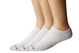 The Best Running Socks You Can Buy According To Avid Runners Best Socks For Running Running Socks Running In Cold Weather