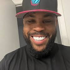 Congratulations To The Home Team #HeadHunchoAmir Amir HeadHuncho LuckyJust  Signed A Major Deal With #300Entertainment … Dallas Is Now 🥶🔥👀💪🏾