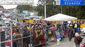 Migrantes Venezolanos Entran Masivamente A Ecuador Antes De Entrada En Vigencia De Visa Las Noticias Y Analisis Mas Importantes En America Latina Dw 25 08 2019