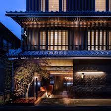 The Stereotype Would Have It That Tokyo Is Where You Go To See The Modern Even Futuristic Side Of Japan And Kyoto Japanese Hotel Hotel Facade Hotel Exterior