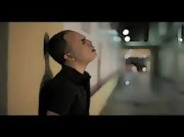 Ümit sayın belki şu an piyasada yok, ama çok değerli bir sanatçı. Umit Sayin Takilma Youtube