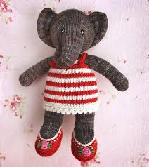 12 Cute Knitted Elephant Patterns