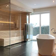 Wohlfuhloase Nach Mass Die Elegante Und Hochwertige Koerner Sauna Lineus In Einem Modernen Wellnessbad Integriert Sauna Ideen Badezimmer Beispiele Wellnessbad