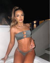 After graduating with a degree in multimedia journalism degree she became a radio newsreader and reporter. Love Island S Lucinda S Photos From Boyfriend S House Two Weeks Before Going On Show Europa Tribune