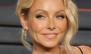 Find the latest about kelly ripa news, plus helpful articles, tips and tricks, and guides at over the past 20 years, kelly ripa has cemented her role as america's tv sweetheart. Kelly Ripa Stuns In Gorgeous Bikini Photo On The Beach Ahead Of Special Family Celebration Hello