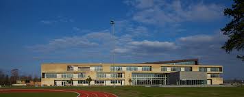 Morten børup skolen er en ambitiøs, stolt og traditionsrig folkeskole, som igennem mere 60 år løbende har udviklet sig, og hvor fundamentet er skabt til en skole, som vil fremtiden A P Moller Skolen