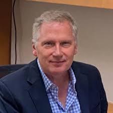 Robert Pearman's Instagram, Twitter & Facebook