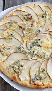 Recette Pizza A La Fourme D Ambert Et Aux Poires En Pas A Pas Recette Recettes De Cuisine Recette Cuisine