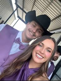 Sydney Ellis (@sydneykayellis_) • Threads, Say more