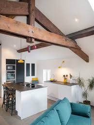 Cuisine Amenagee Sous Les Toits Amenagement Interieur Maison Renovation Maison Interieur Maison