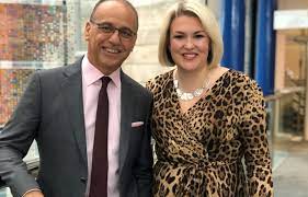 Dragons' den star sara davies will be swapping the boardroom for the dance floor when she takes part in strictly come dancing 2021, so here's a look at her life away from the cameras. Sara Davies Net Worth 2021 A Closer Look At The Dragon Insider Growth