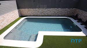 Construccin Piscinas De Poliester Formentera Spa In 2020 Diy Swimming Pool Backyard Pool Backyard Pool Landscaping