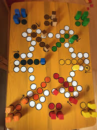 Mensch Argere Dich Nicht Tisch Fur 6 Personen Einweihungsparty Geschenke Spiele Selber Basteln Basteln