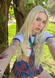 Aleyna Tilkinin sütyensiz fotoğrafı olay yarattı! Yatak odasında bu pozu  verdi - Gazetevatan En Son Magazin Haberleri