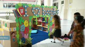 Kawan sekolah yang biasanya lelaki melulu, kini banyak teman wanita, dan beberapa. Profil Perpustakaan Sd Kristen Gloria 2 Surabaya Youtube