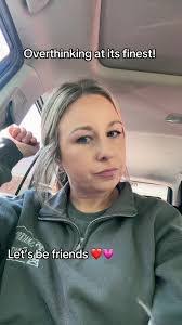 Megan Packard's Instagram, Twitter & Facebook