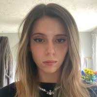 Leah Dennis's Instagram, Twitter & Facebook