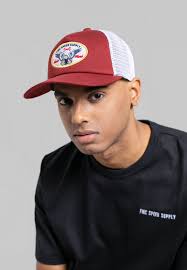 Jenis-Jenis Topi yang Menyempurnakan Penampilan Anda