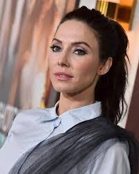 Mayra Bell's Instagram, Twitter & Facebook