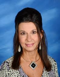 Janet Sewell's Instagram, Twitter & Facebook