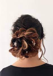 Coiffure De Mariee Realisee Par Notre Coiffeuse Partenaire Marie Claire Cabrillet Coiffure Mariee Coiffure Marie Claire