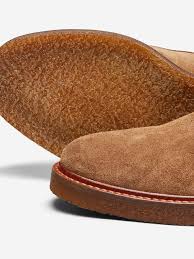 Descriptif derbies plates compensées forme derby fermeture par laçage sur l'avant lacets ronds soyez le premier à laisser votre avis sur femme cache cache derbies plates compensées marron. Suede Derby Shoes Selected