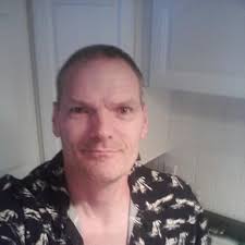 Twilight Saga 5-Movie Ultimate DVD Collection + Extras: Twilight