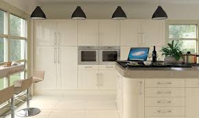 cream gloss ludlow kitchen exclusiv