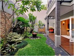 Taman merupakan suatu tempat yang didalamnya berisi tanaman, tumbuhan, batu alam, air, dan komponen lainnya yang daling mendukung satu dengan yang lainnya. 40 Desain Taman Samping Rumah Minimalis Sangat Populer