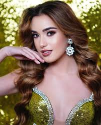 Una noche llena de talento, elegancia y estilo, donde las candidatas de  Miss Teen Cuba 2025 brillaron con todo su esplendor. El público quedó  completamente deslumbrado por la colección Aladdin Color de