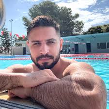 Making a splash with attitude—going all in, even underwater! . . #samarora  #gym #man #swiming #pool #sunday #fun #holiday #perth #indian #fashion  #insta #instagram #trend